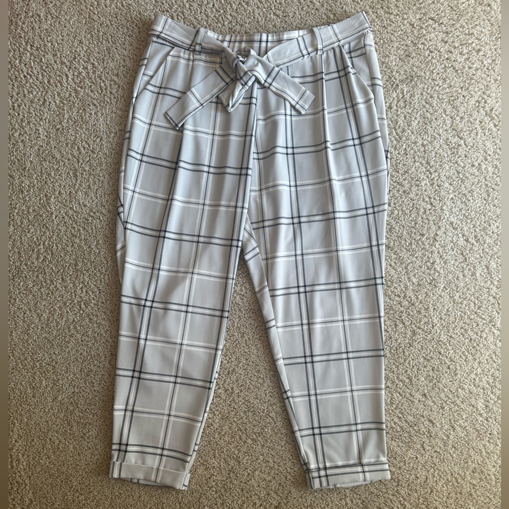 torrid White & Black Plaid Ankle Pants with Tie Waist